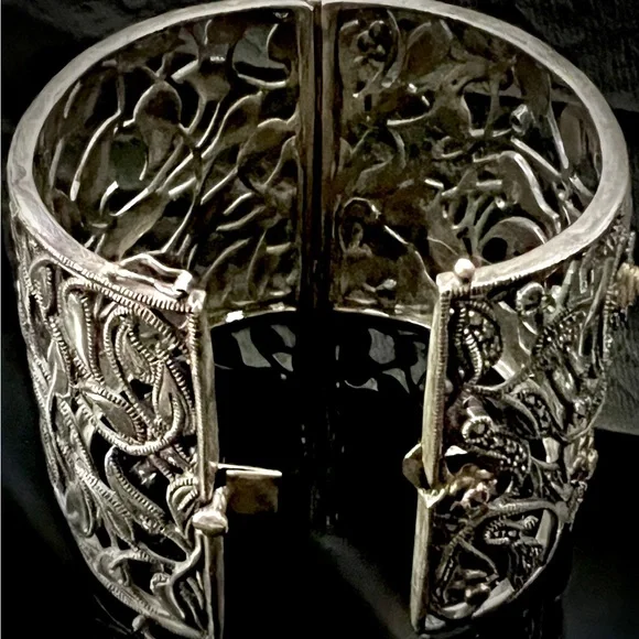 Judith Jack 90g Museum Piece- Sterling and 14kg Rose Cuff- one of a kind Elite